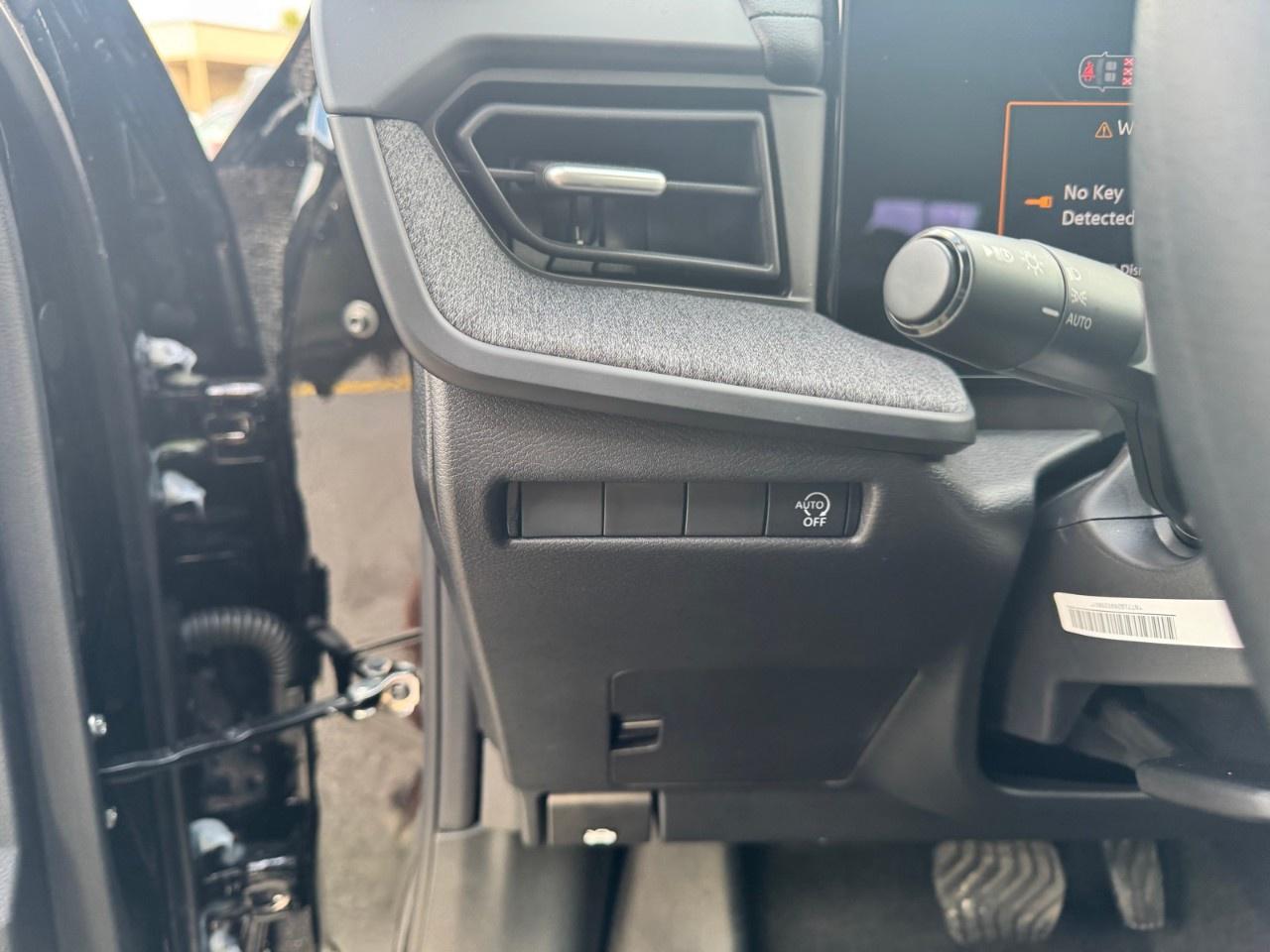 2027 Nissan Kicks S FWD Photo