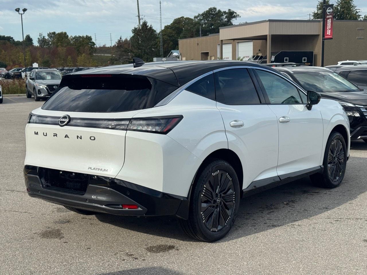 2027 Nissan Murano Platinum AWD Photo3