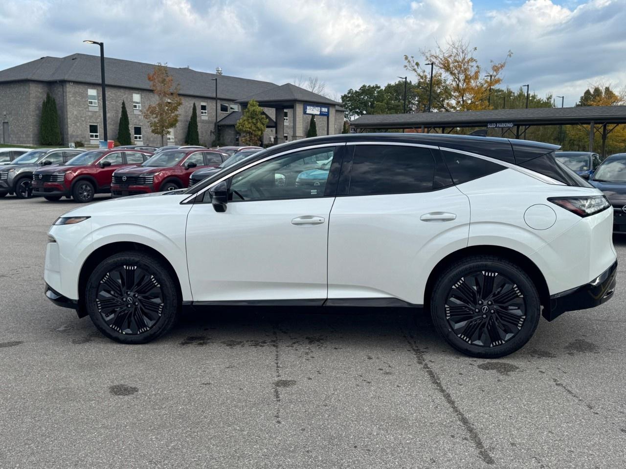 2027 Nissan Murano Platinum AWD Photo