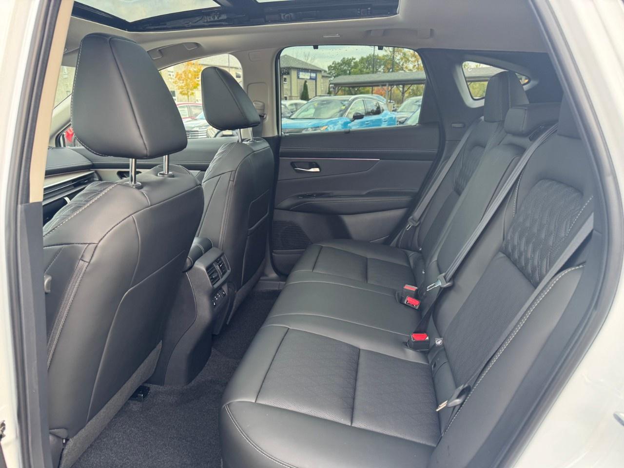 2027 Nissan Murano Platinum AWD Photo
