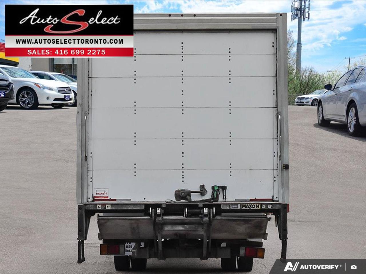 2020 Hino 195 20 Foot with Maxon Liftgate Photo4