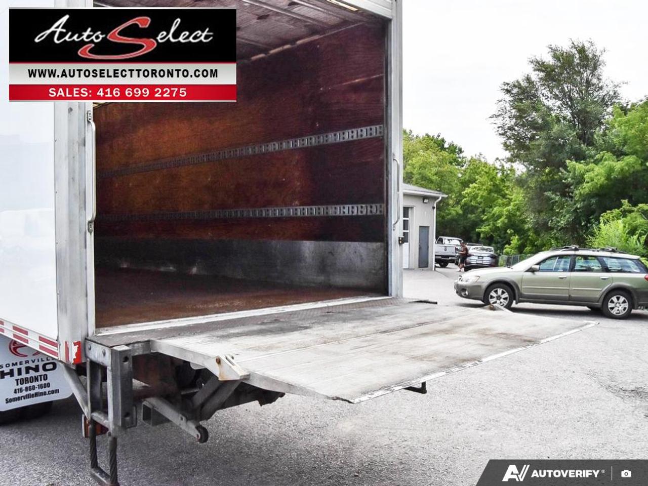 2020 Hino 195 20 Foot with Maxon Liftgate Photo