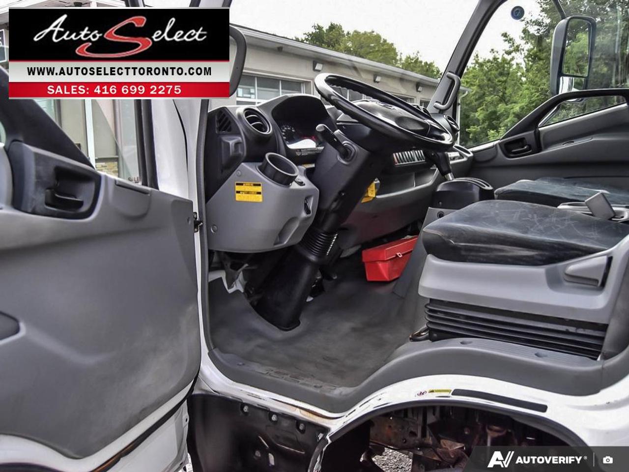 2020 Hino 195 20 Foot with Maxon Liftgate Photo