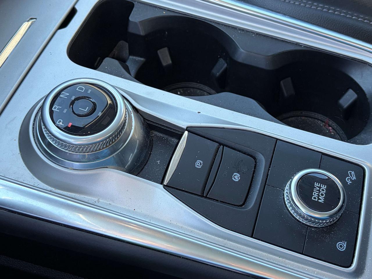 2022 Ford Explorer Limited 4WD Photo