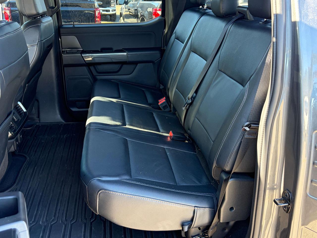 2023 Ford F-150 XLT 4WD SuperCrew 5.5' Box Photo