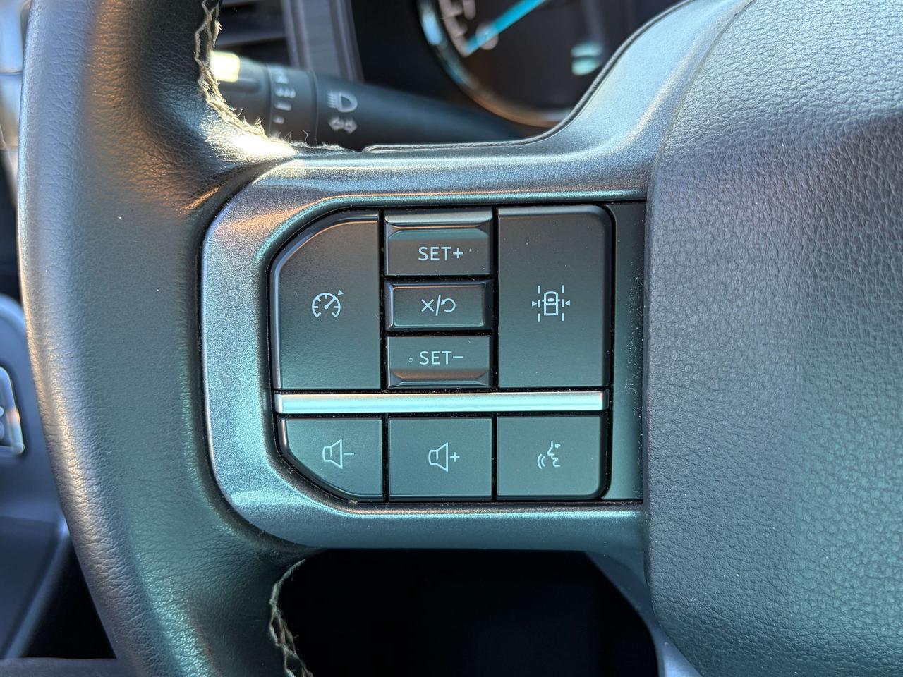 2023 Ford F-150 XLT 4WD SuperCrew 5.5' Box Photo