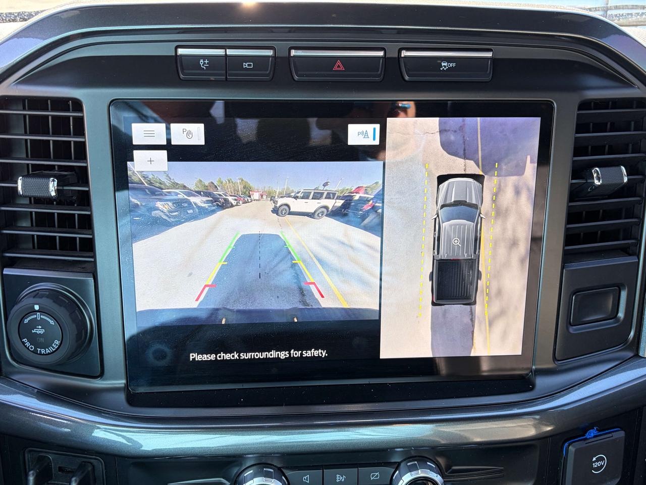 2023 Ford F-150 XLT 4WD SuperCrew 5.5' Box Photo