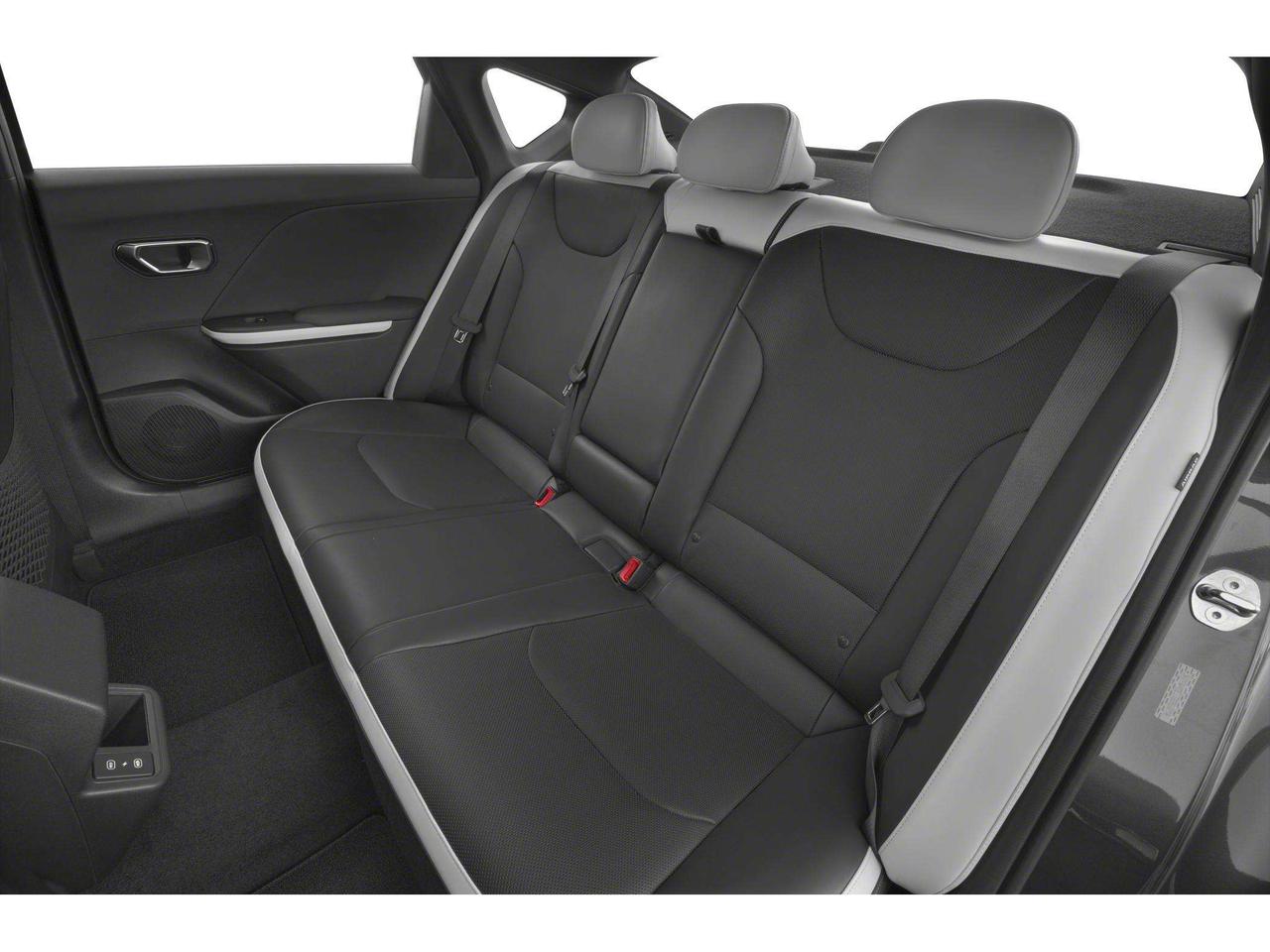2026 Kia K4 GT-LINE TURBO Photo