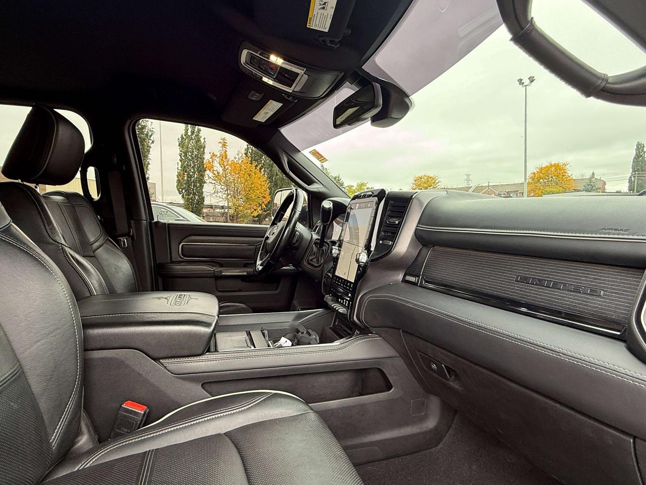 2022 RAM 2500 Limited | NAVIGATION | BLIND SPOT | REMOTE START | Photo