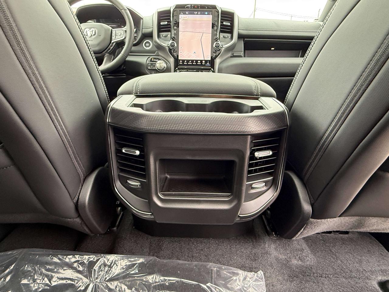2022 RAM 2500 Limited | NAVIGATION | BLIND SPOT | REMOTE START | Photo