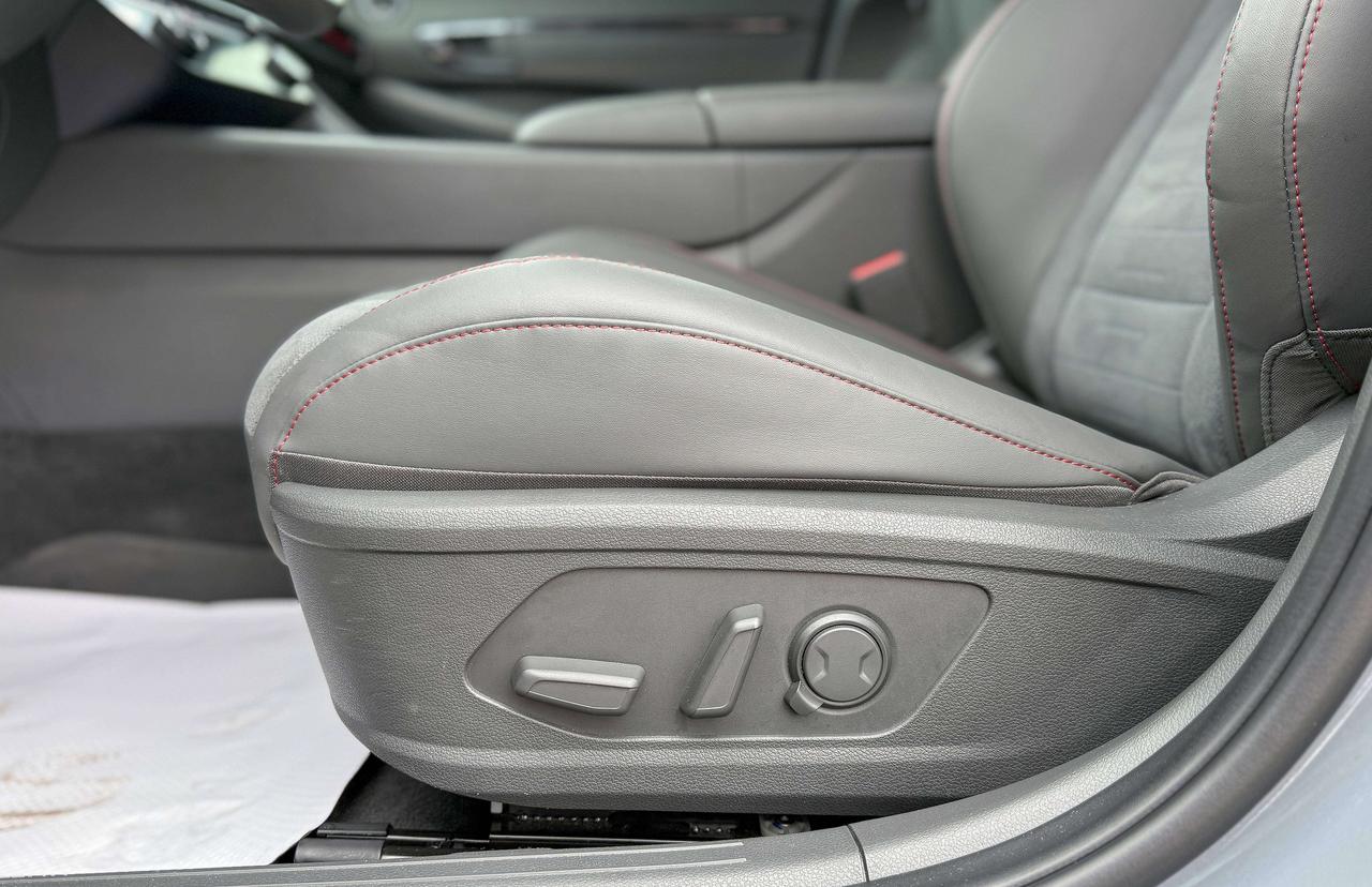 2025 Hyundai Sonata N Line Ultimate | BACKUP CAMERA | BLUETOOTH | Photo