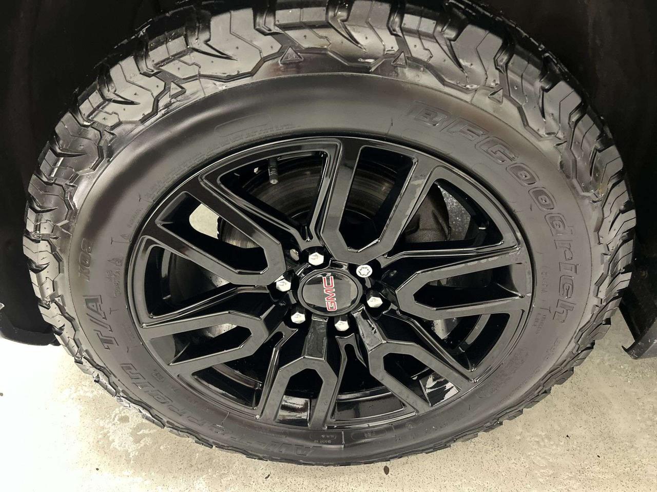 2022 GMC Sierra 1500 4X4 | CREW | 5.3L V8 | CARPLAY | TOW PKG | A/C Photo