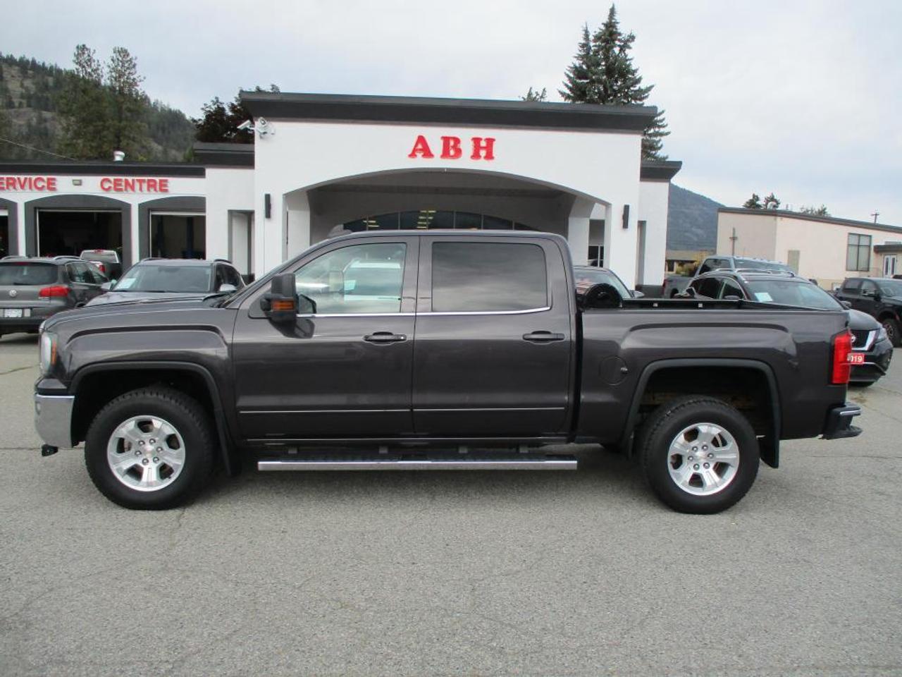 2016 GMC Sierra 1500 SLE CREW CAB 4X4 Photo