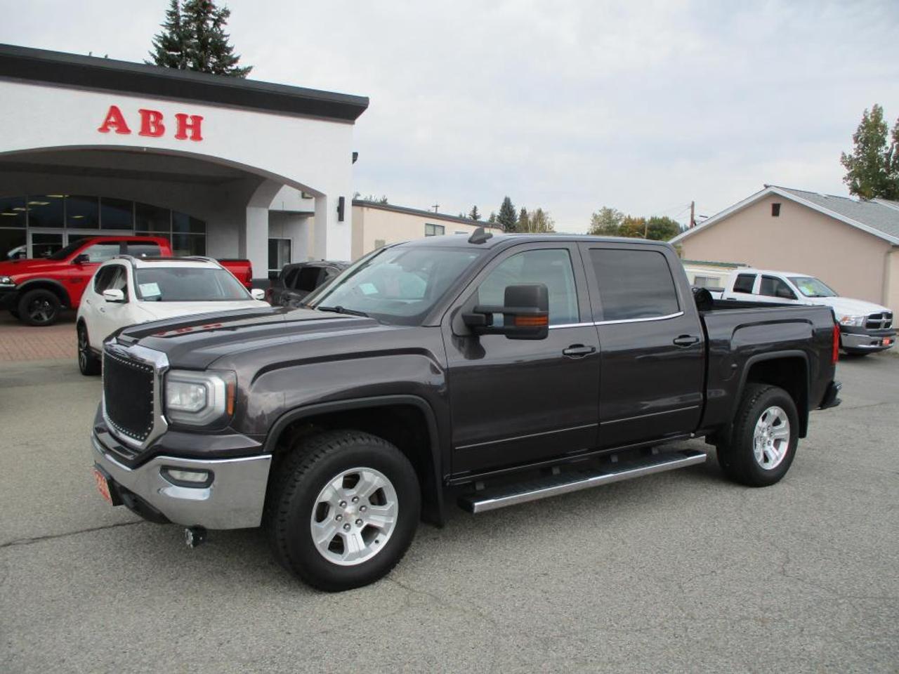 2016 GMC Sierra 1500 SLE CREW CAB 4X4 Photo