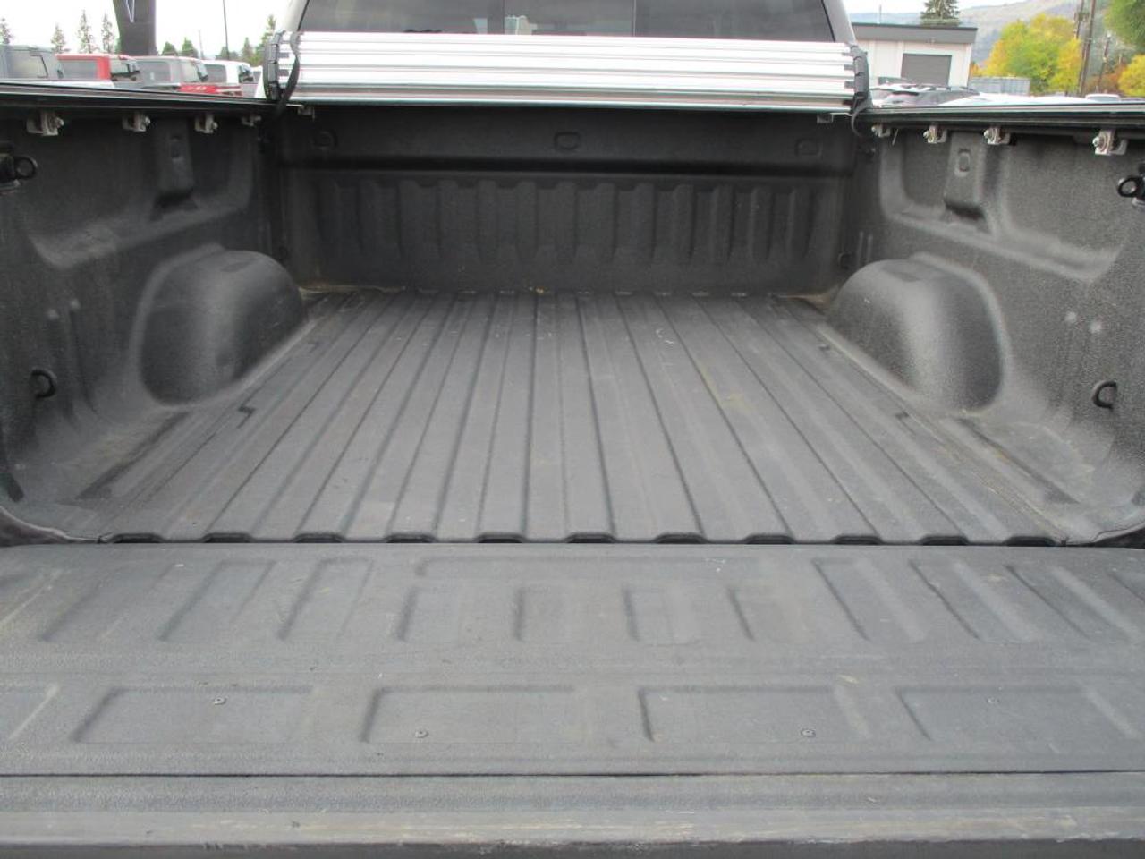 2016 GMC Sierra 1500 SLE CREW CAB 4X4 Photo