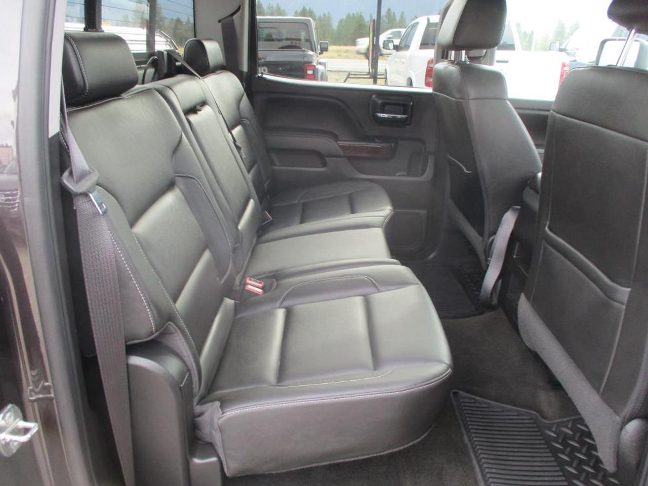2016 GMC Sierra 1500 SLE CREW CAB 4X4 Photo