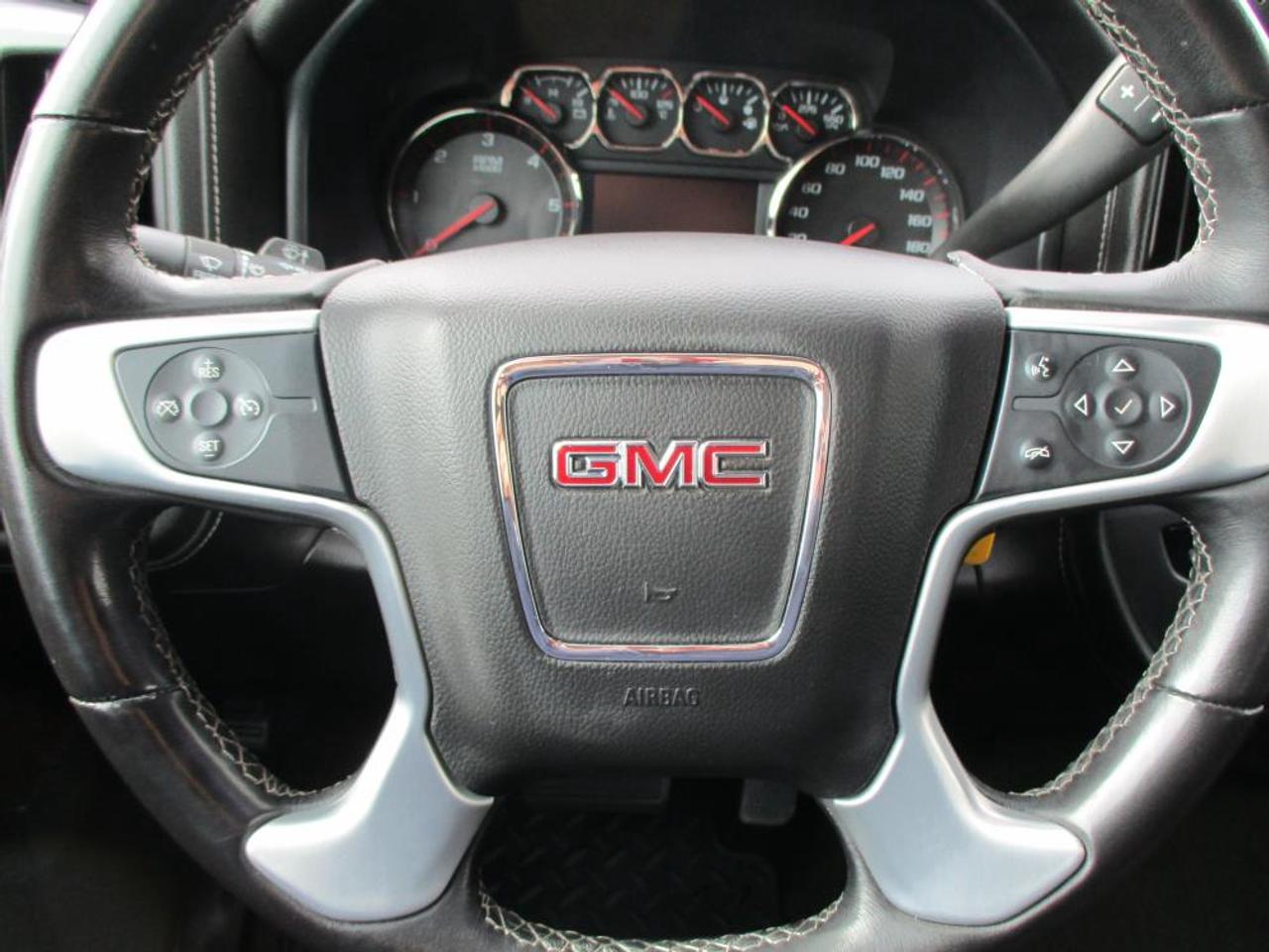 2016 GMC Sierra 1500 SLE CREW CAB 4X4 Photo