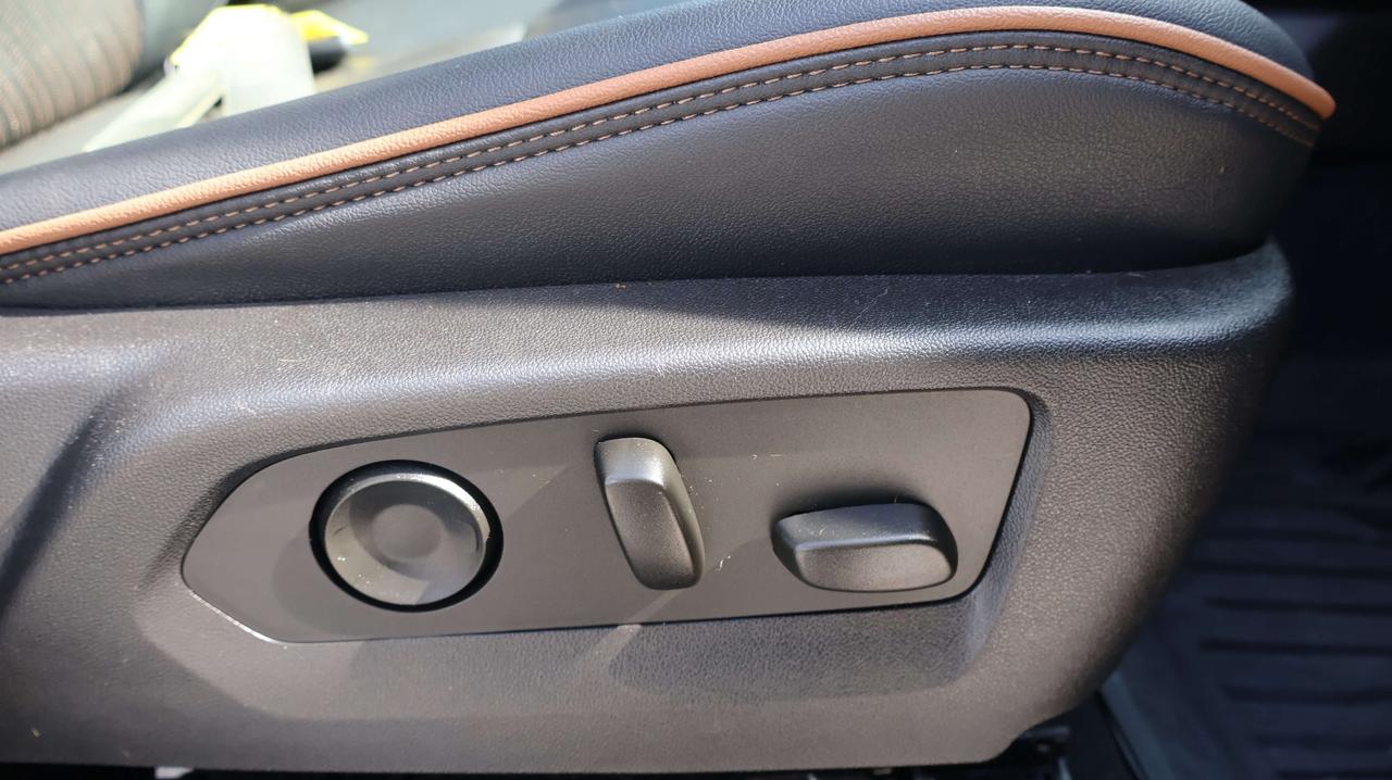 2024 GMC Canyon AT4 | Remote Start | Heated Seats Photo