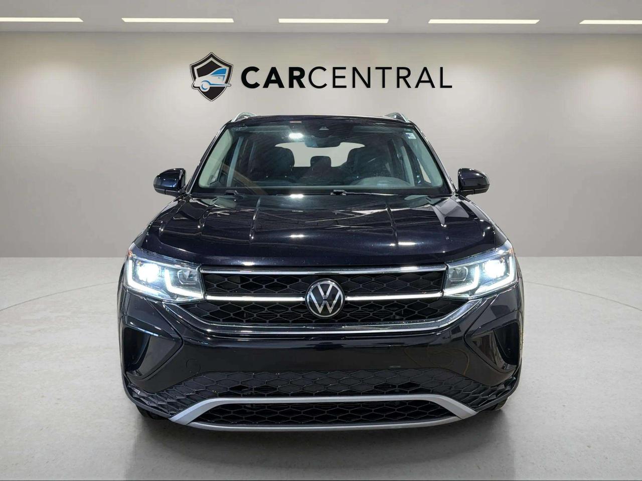 2023 Volkswagen Taos HIGHLINE| ONE OWNER| LEATHER| SUNROOF| NAVI| Photo