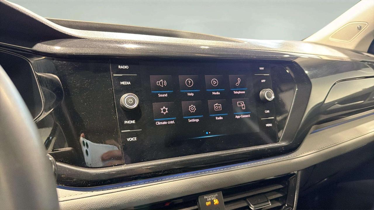 2023 Volkswagen Taos HIGHLINE| ONE OWNER| LEATHER| SUNROOF| NAVI| Photo