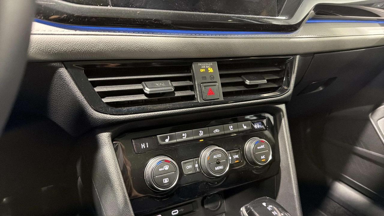 2023 Volkswagen Taos HIGHLINE| ONE OWNER| LEATHER| SUNROOF| NAVI| Photo