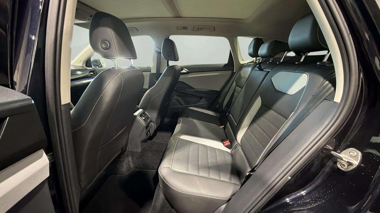 2023 Volkswagen Taos HIGHLINE| ONE OWNER| LEATHER| SUNROOF| NAVI| Photo