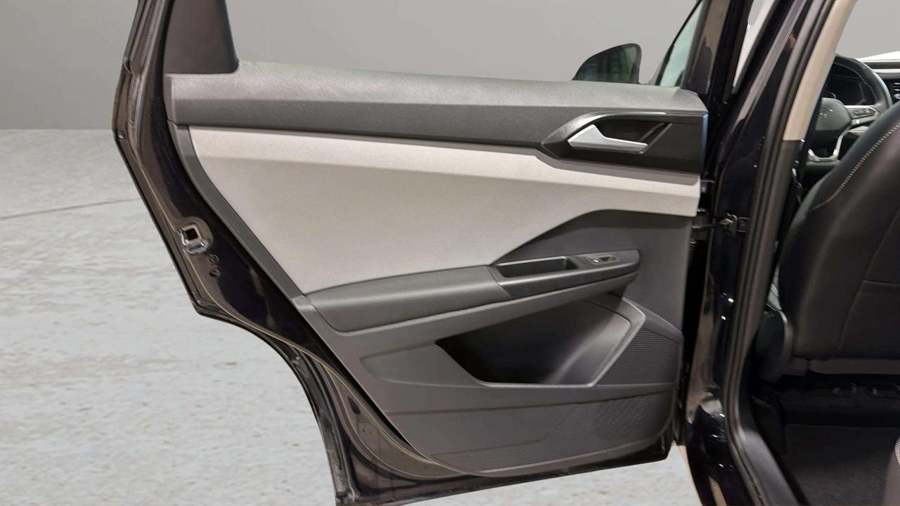 2023 Volkswagen Taos HIGHLINE| ONE OWNER| LEATHER| SUNROOF| NAVI| Photo