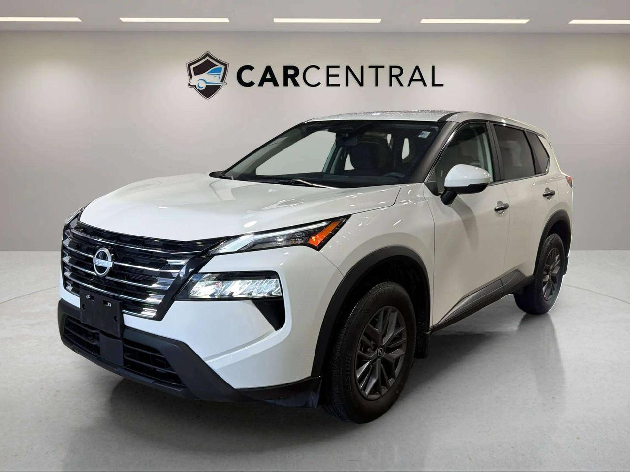 2024 Nissan Rogue S| CLEAN CARFAX| AWD| ONE OWNER| BLIND SPOT Photo