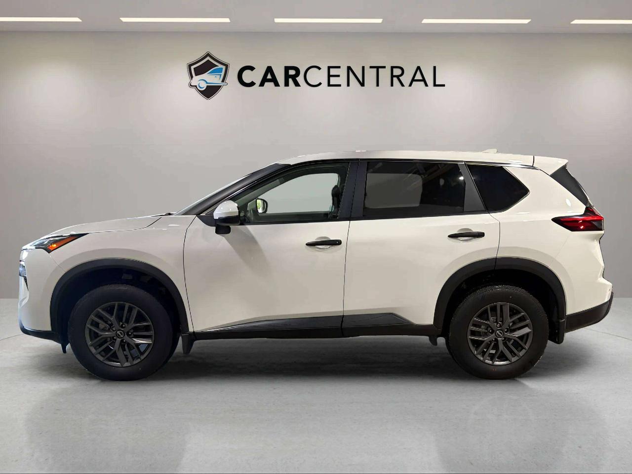 2024 Nissan Rogue S| CLEAN CARFAX| AWD| ONE OWNER| BLIND SPOT Photo1