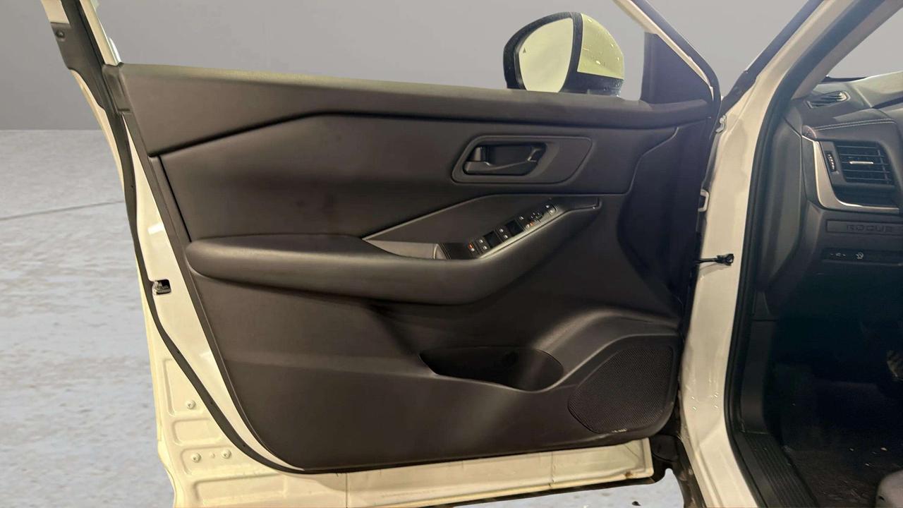 2024 Nissan Rogue S| CLEAN CARFAX| AWD| ONE OWNER| BLIND SPOT Photo
