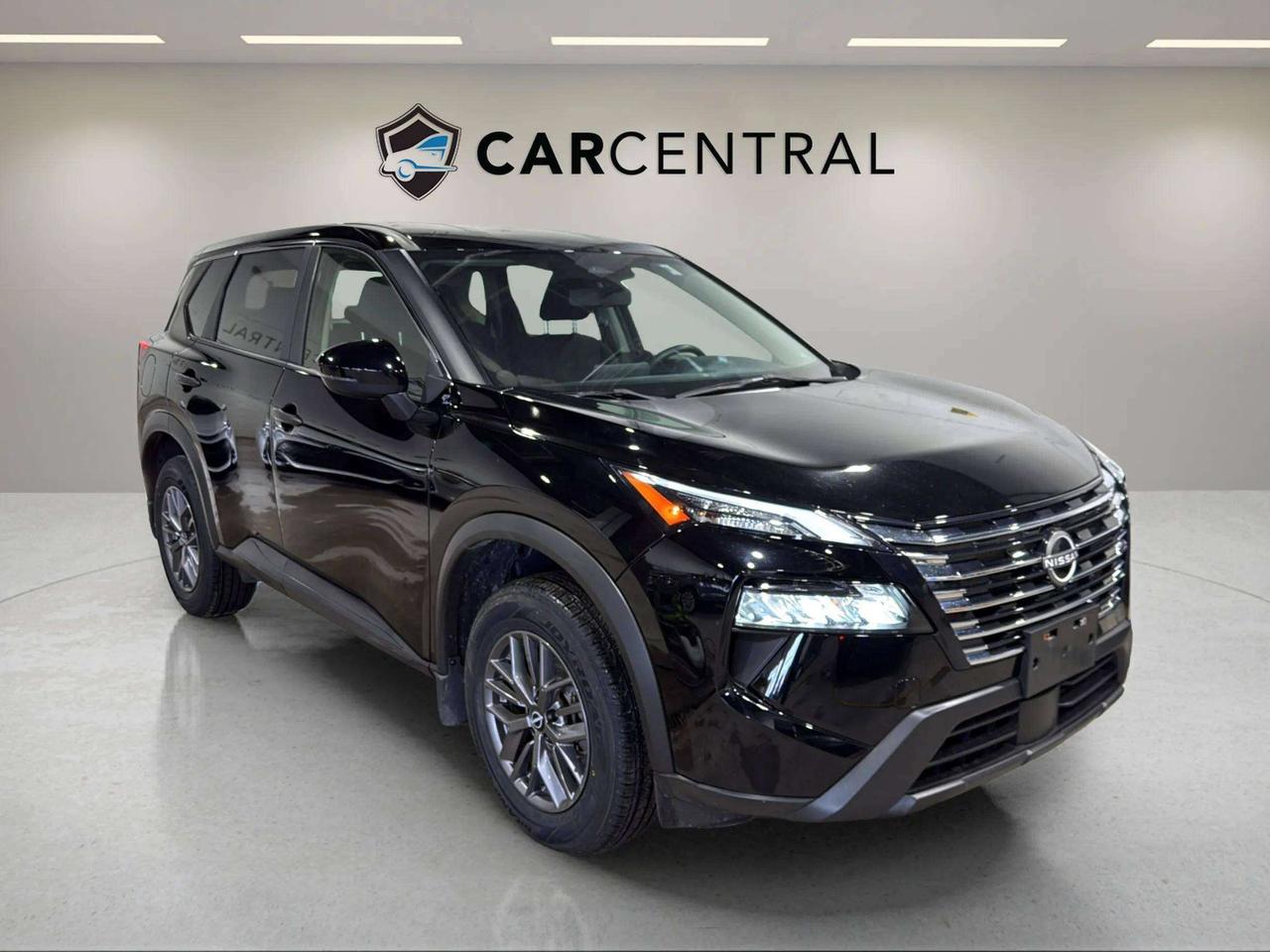 2024 Nissan Rogue S| CLEAN CARFAX| AWD| ONE OWNER| BLIND SPOT Photo