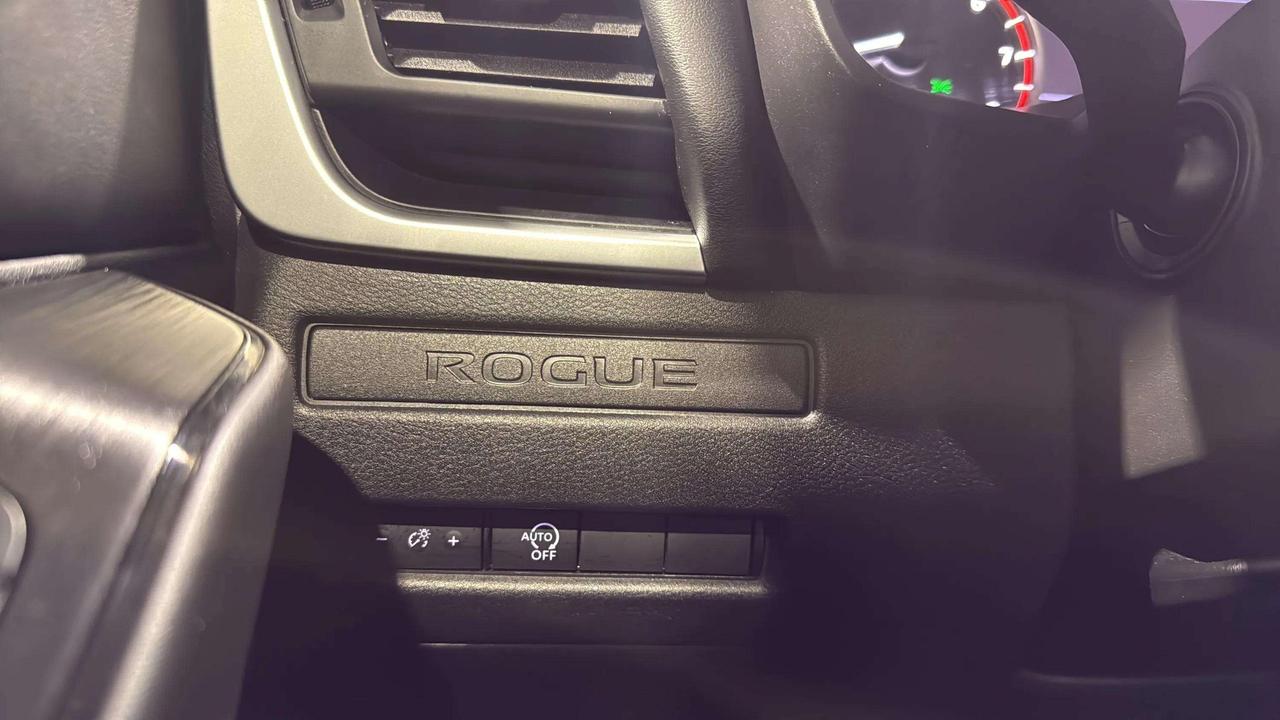 2024 Nissan Rogue S| CLEAN CARFAX| AWD| ONE OWNER| BLIND SPOT Photo