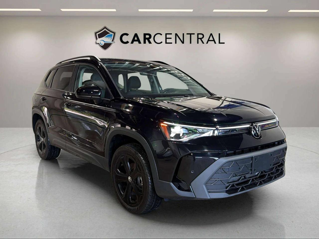 2025 Volkswagen Taos COMFORTLINE| BLACK EDITION| BLIND SPOT| SUNROOF Photo
