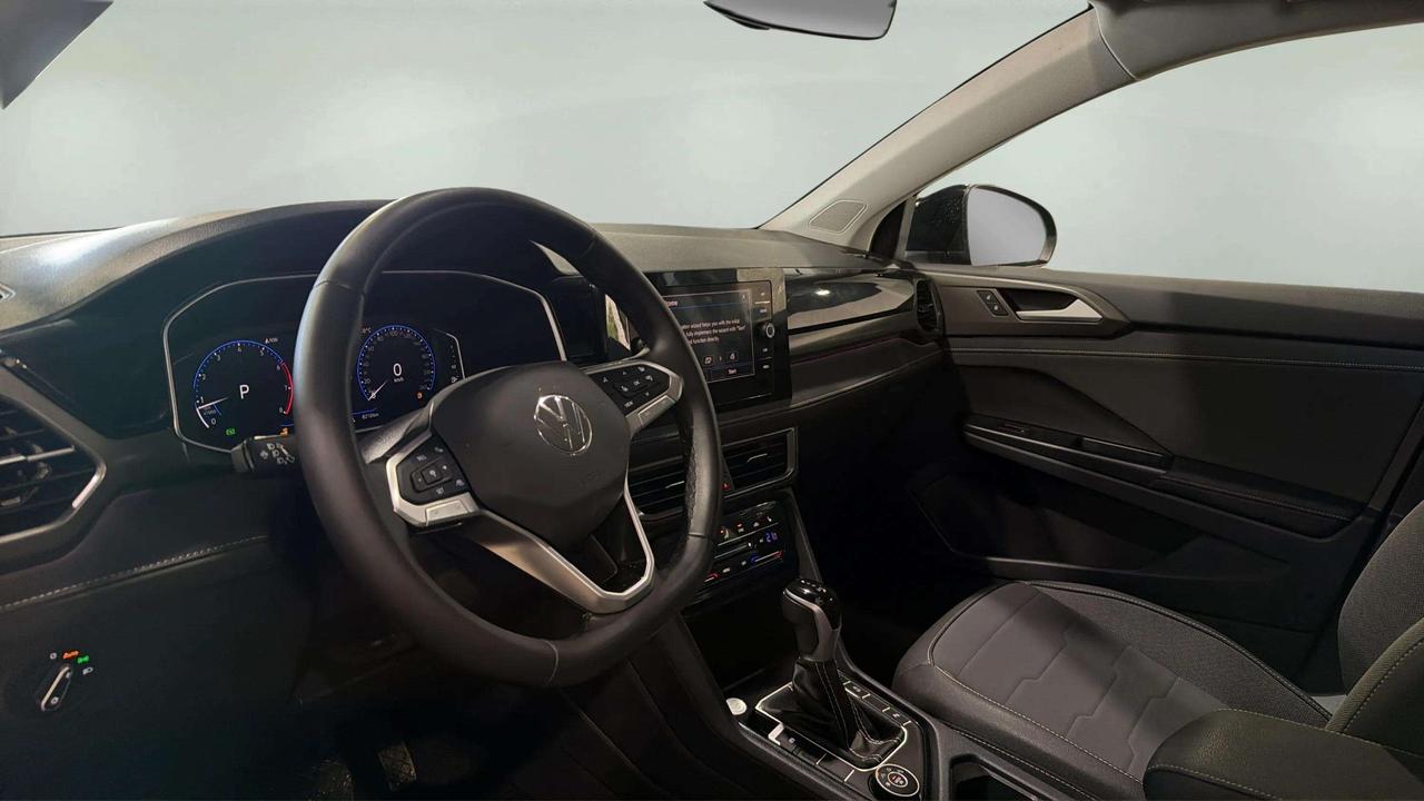 2025 Volkswagen Taos COMFORTLINE| BLACK EDITION| BLIND SPOT| SUNROOF Photo
