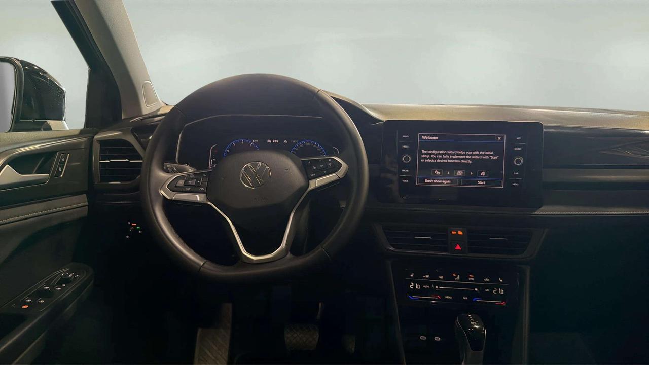 2025 Volkswagen Taos COMFORTLINE| BLACK EDITION| BLIND SPOT| SUNROOF Photo