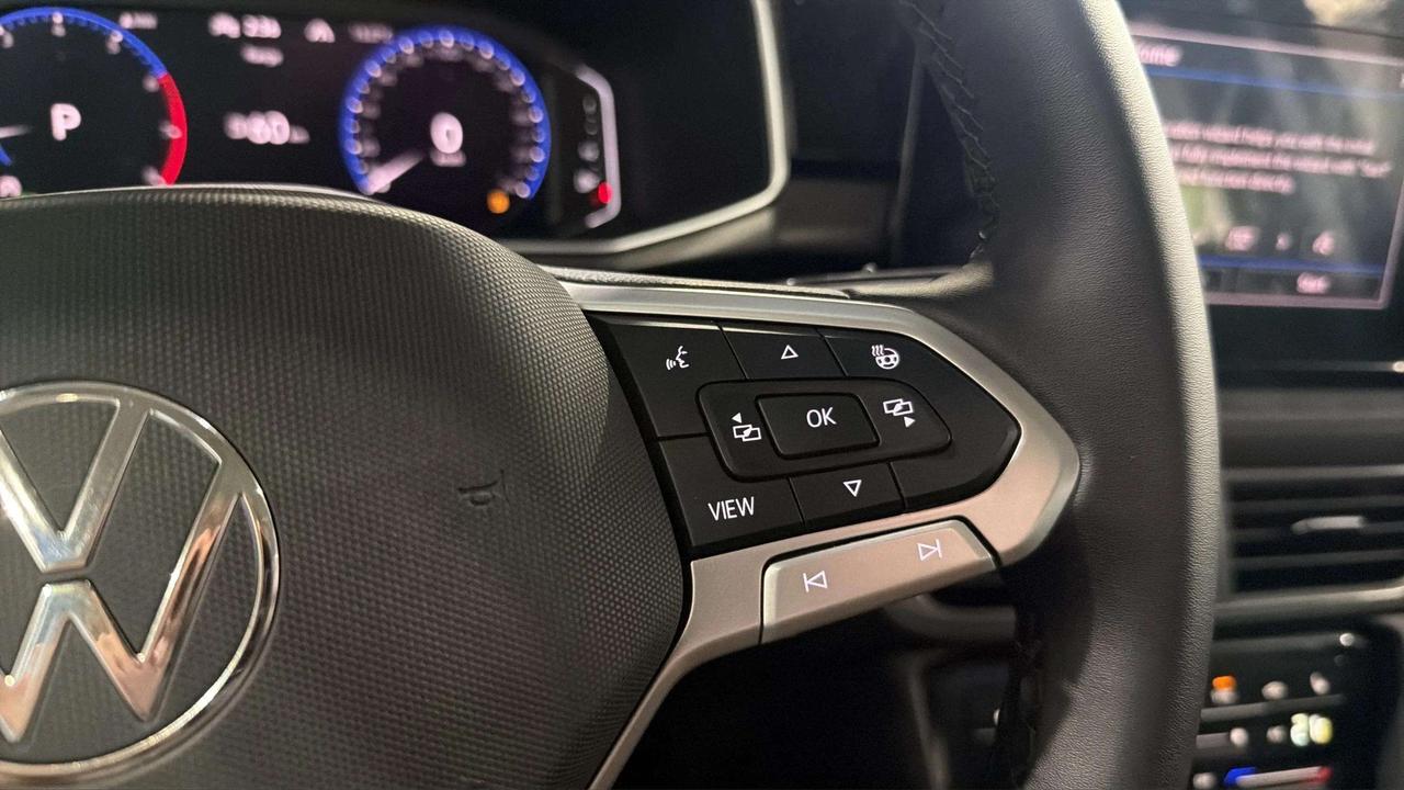 2025 Volkswagen Taos COMFORTLINE| BLACK EDITION| BLIND SPOT| SUNROOF Photo