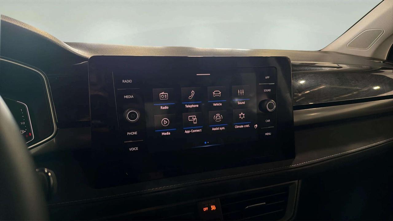 2025 Volkswagen Taos COMFORTLINE| BLACK EDITION| BLIND SPOT| SUNROOF Photo