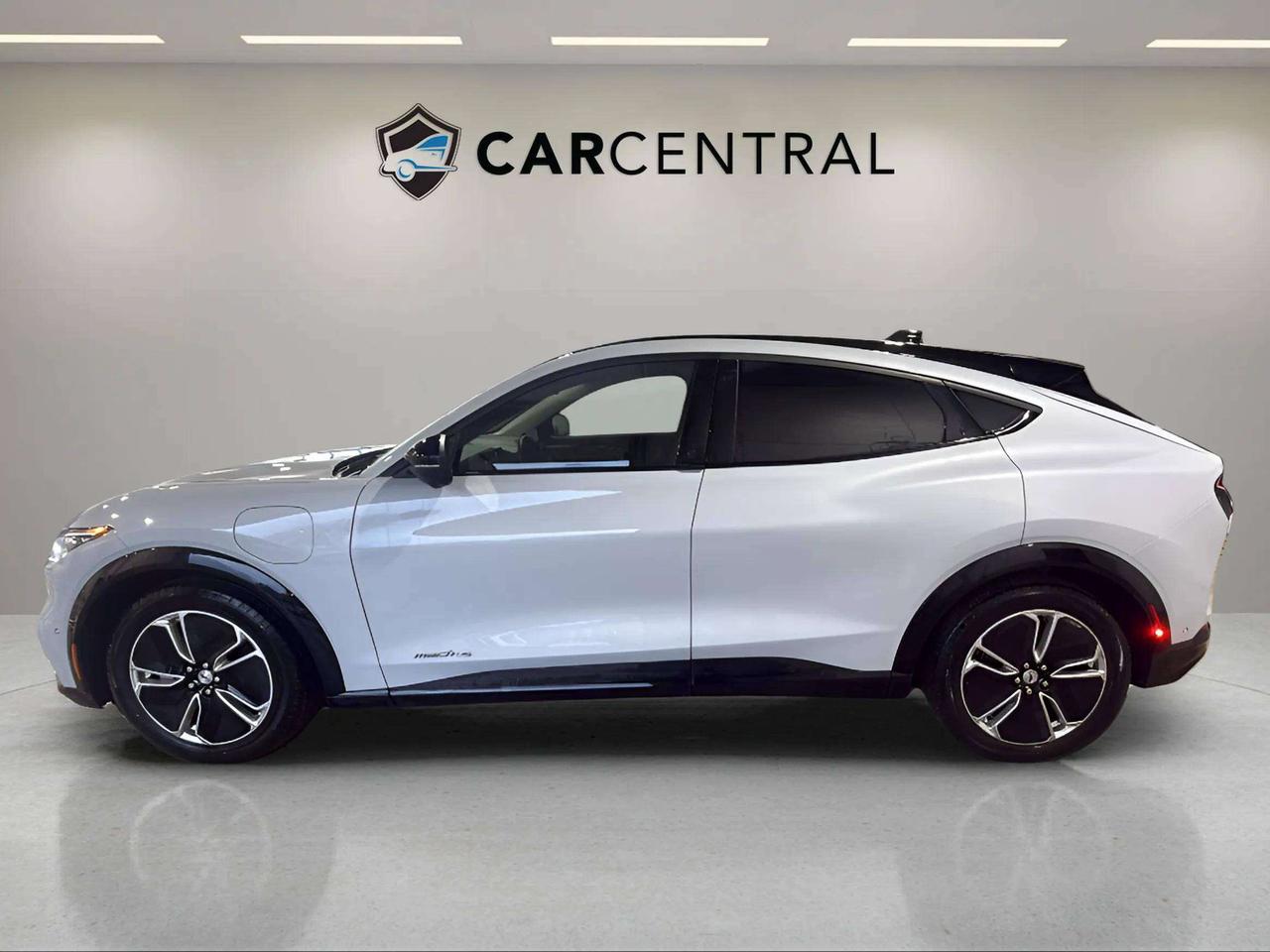 2023 Ford Mustang Mach-E PREMIUM| CLEAN CARFAX| NAVI| LEATHER| SUNROOF Photo1