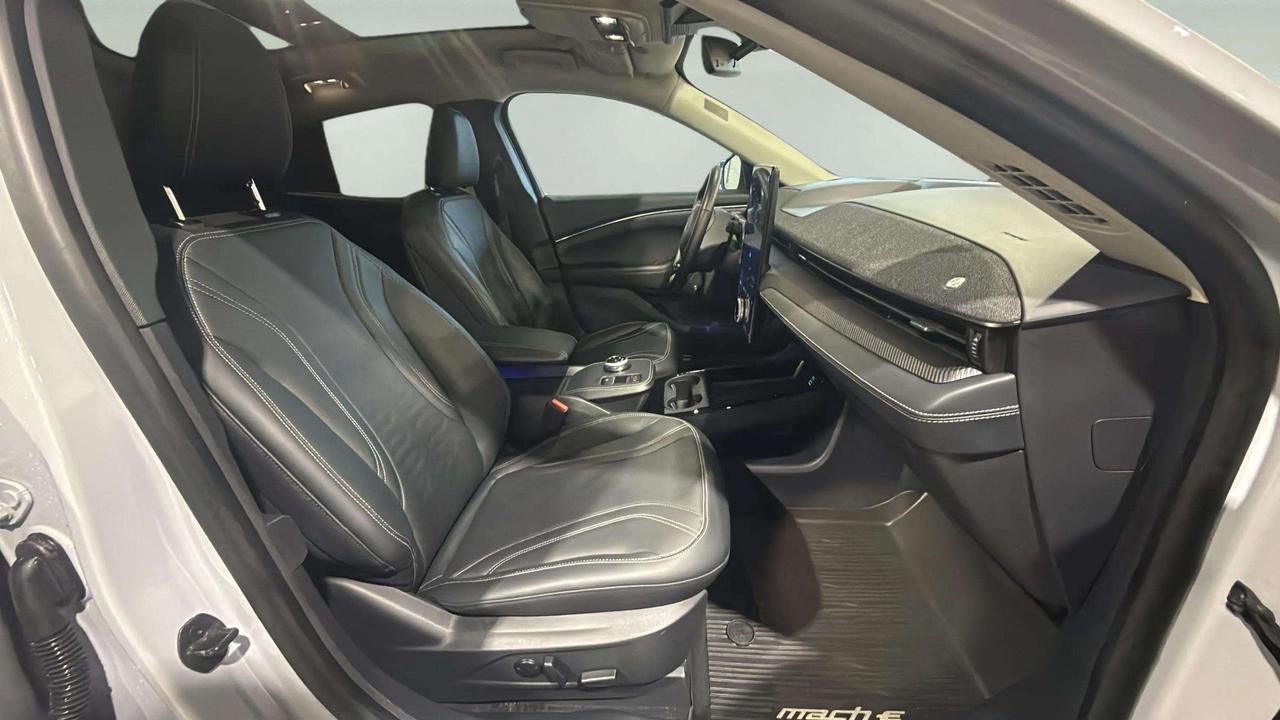 2023 Ford Mustang Mach-E PREMIUM| CLEAN CARFAX| NAVI| LEATHER| SUNROOF Photo