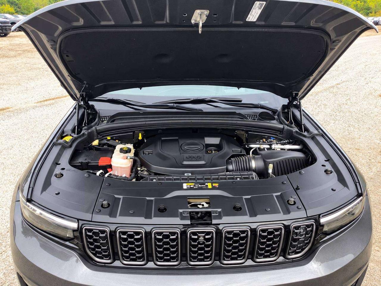2023 Jeep Grand Cherokee Summit Reserve High Altitude | Adv Protech | 4X4 Photo