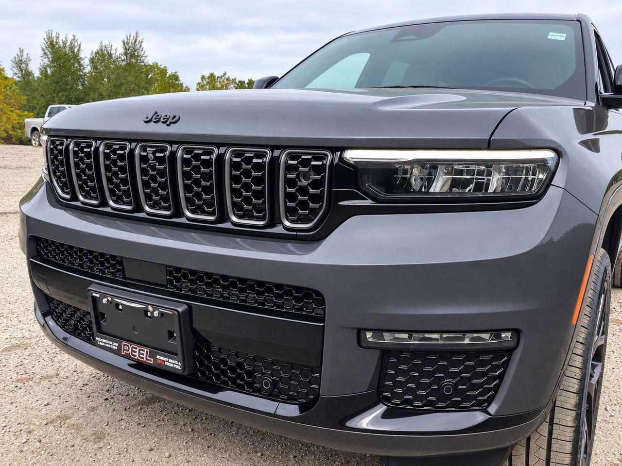 2023 Jeep Grand Cherokee Summit Reserve High Altitude | Adv Protech | 4X4 Photo