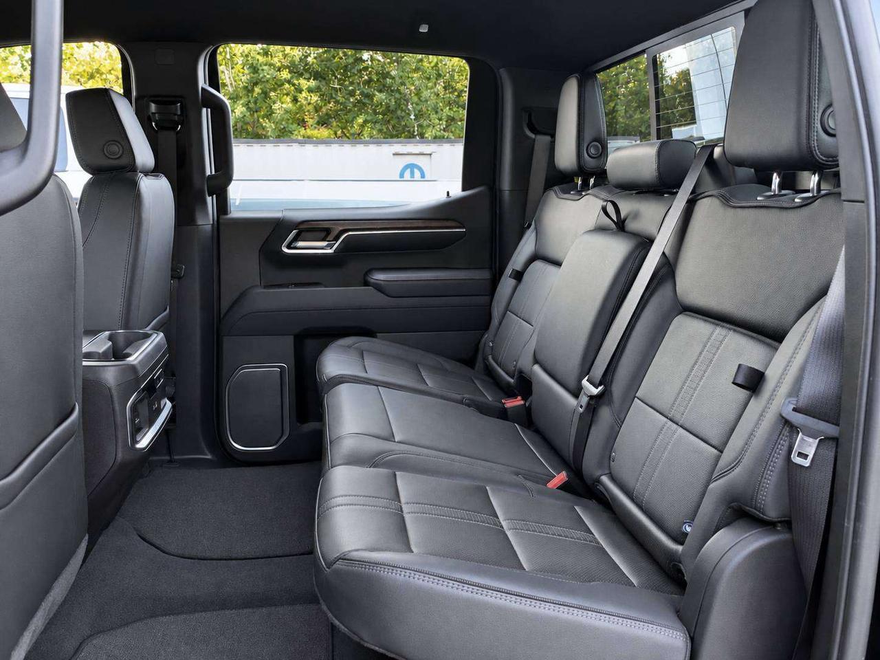 2025 Chevrolet Silverado 1500 High Country Duramax | Midnight Ed | Max Tow | 4X4 Photo