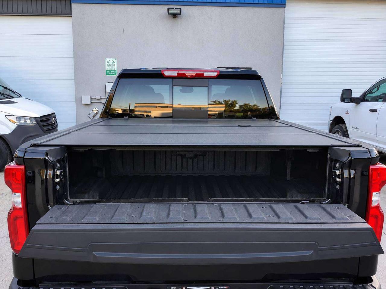 2025 Chevrolet Silverado 1500 High Country Duramax | Midnight Ed | Max Tow | 4X4 Photo