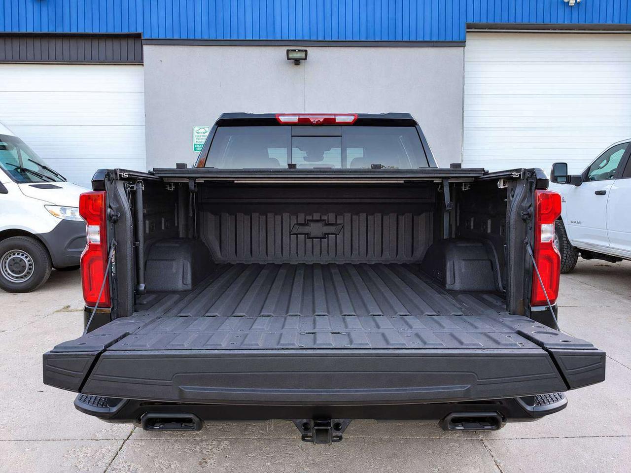 2025 Chevrolet Silverado 1500 High Country Duramax | Midnight Ed | Max Tow | 4X4 Photo