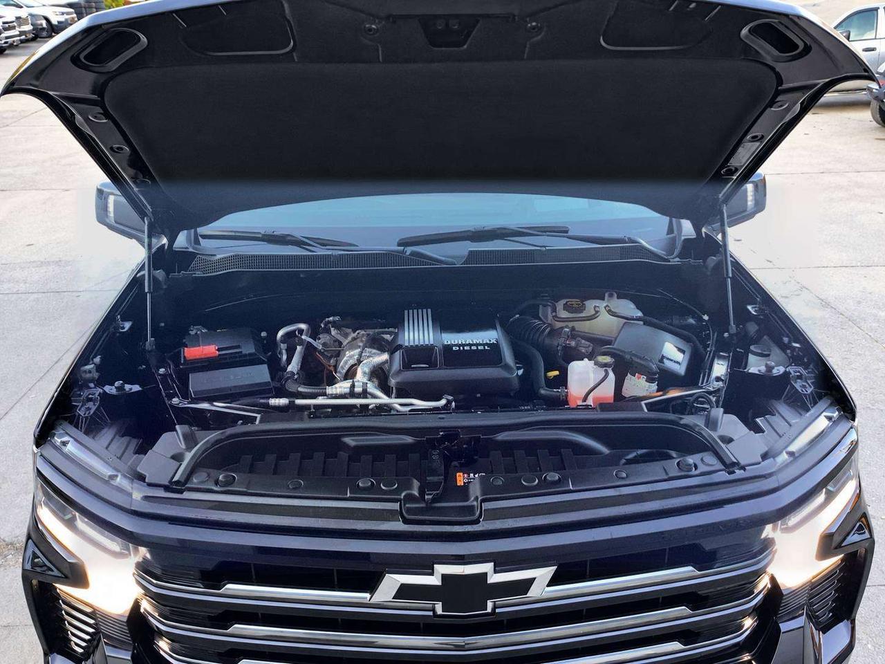 2025 Chevrolet Silverado 1500 High Country Duramax | Midnight Ed | Max Tow | 4X4 Photo