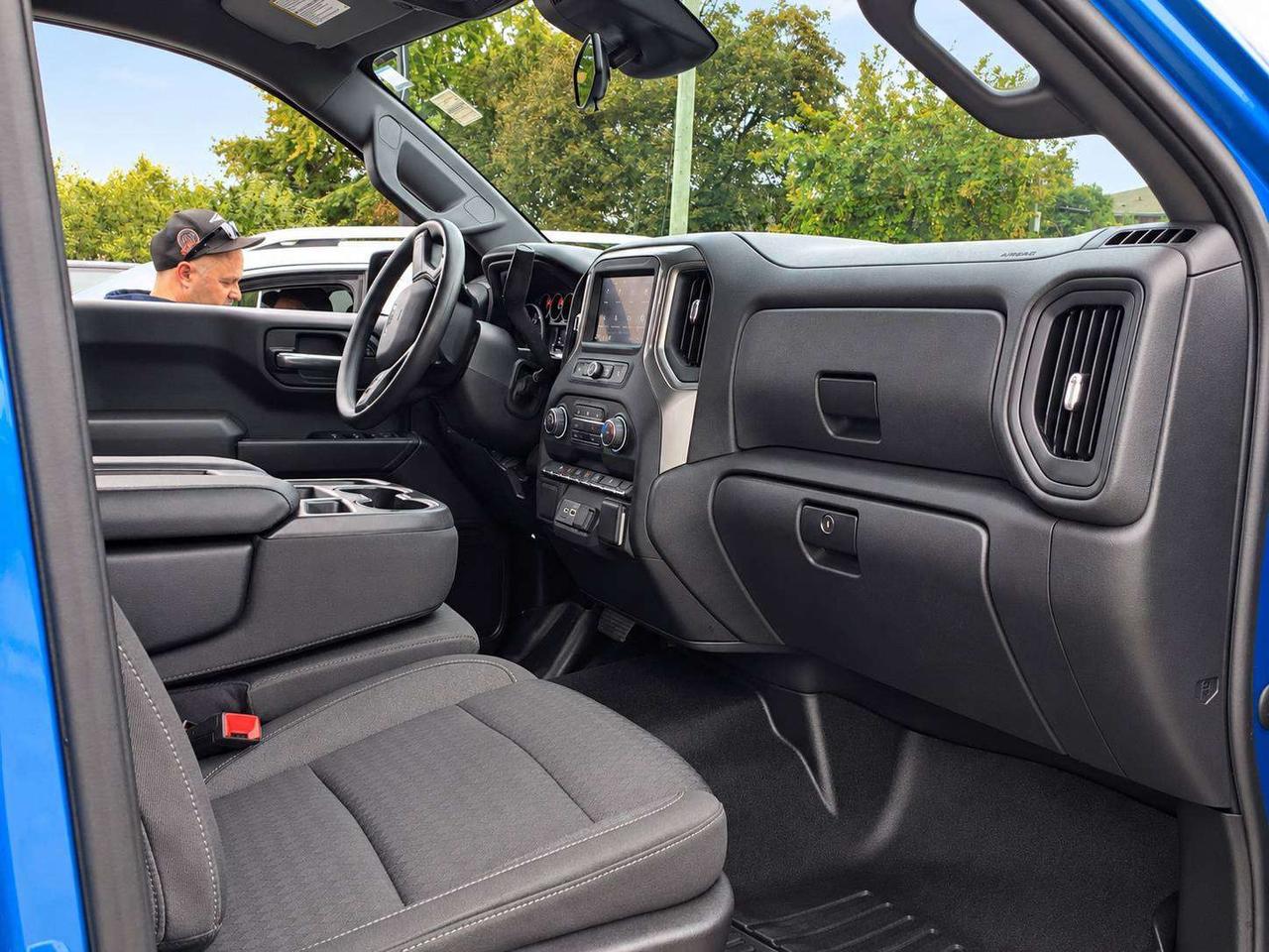 2022 Chevrolet Silverado 1500 Custom Trail Boss 5.3L V8 | Photo