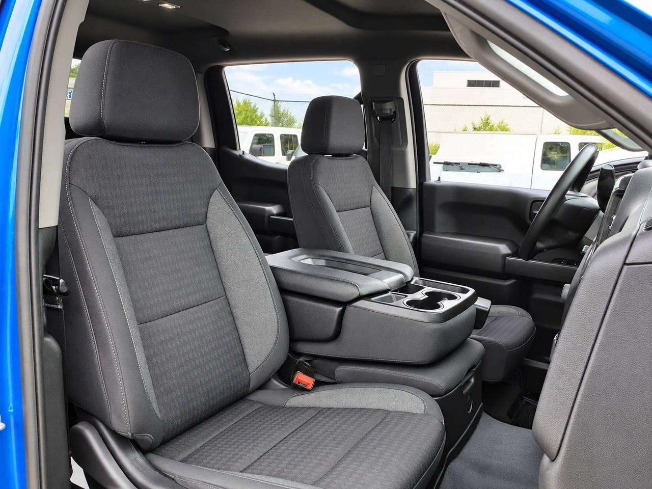 2022 Chevrolet Silverado 1500 Custom Trail Boss 5.3L V8 | Photo