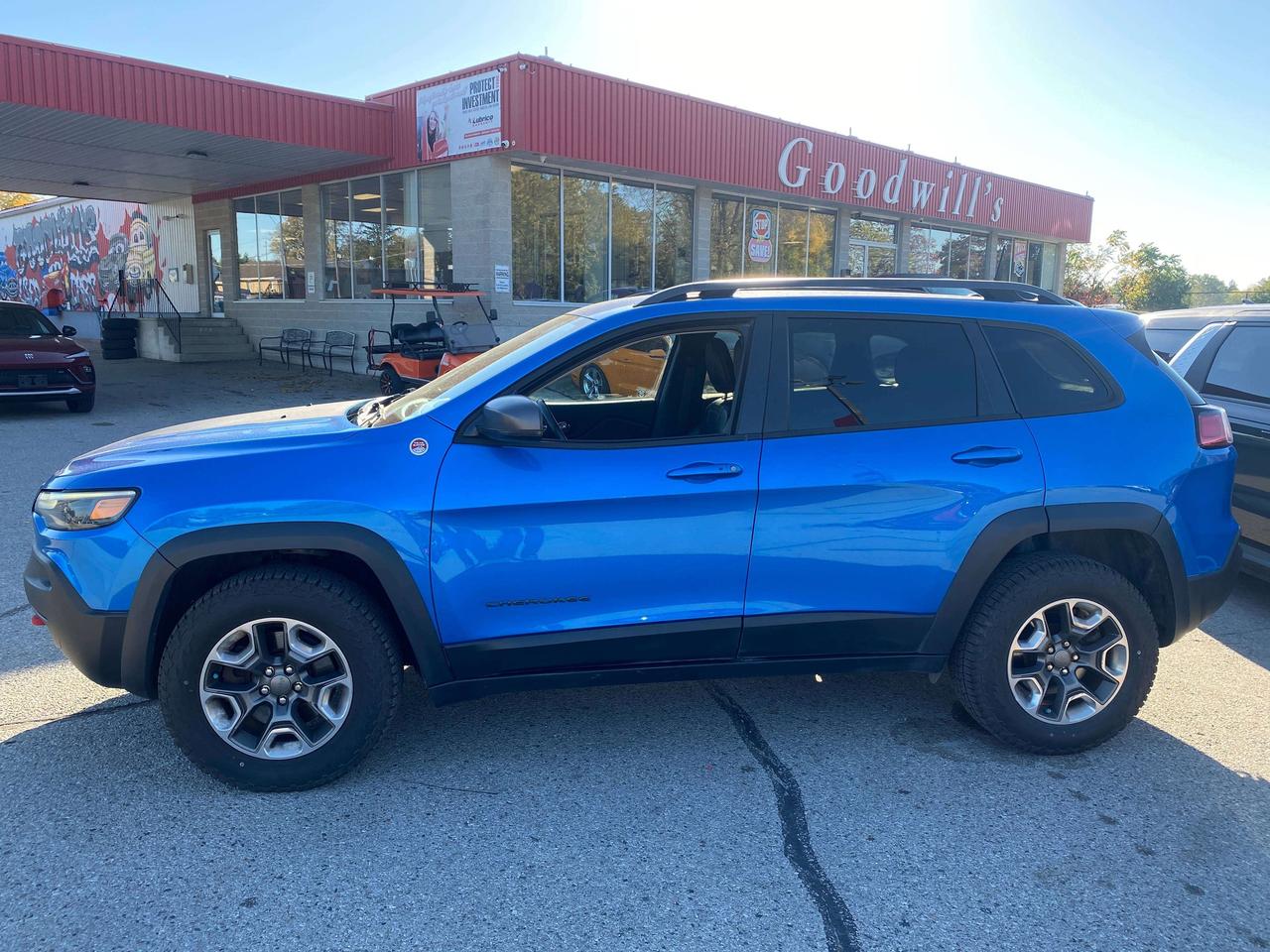 2019 Jeep Cherokee TRAILHAWK, CLEAN CARFAX, LEATHER, REMOTE START! - Photo #5