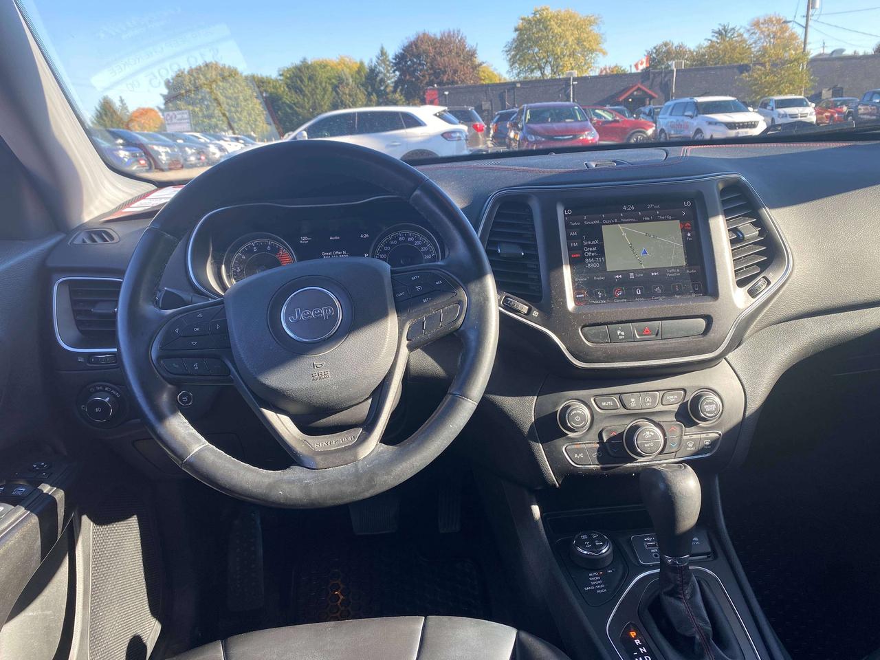 2019 Jeep Cherokee TRAILHAWK, CLEAN CARFAX, LEATHER, REMOTE START! Photo