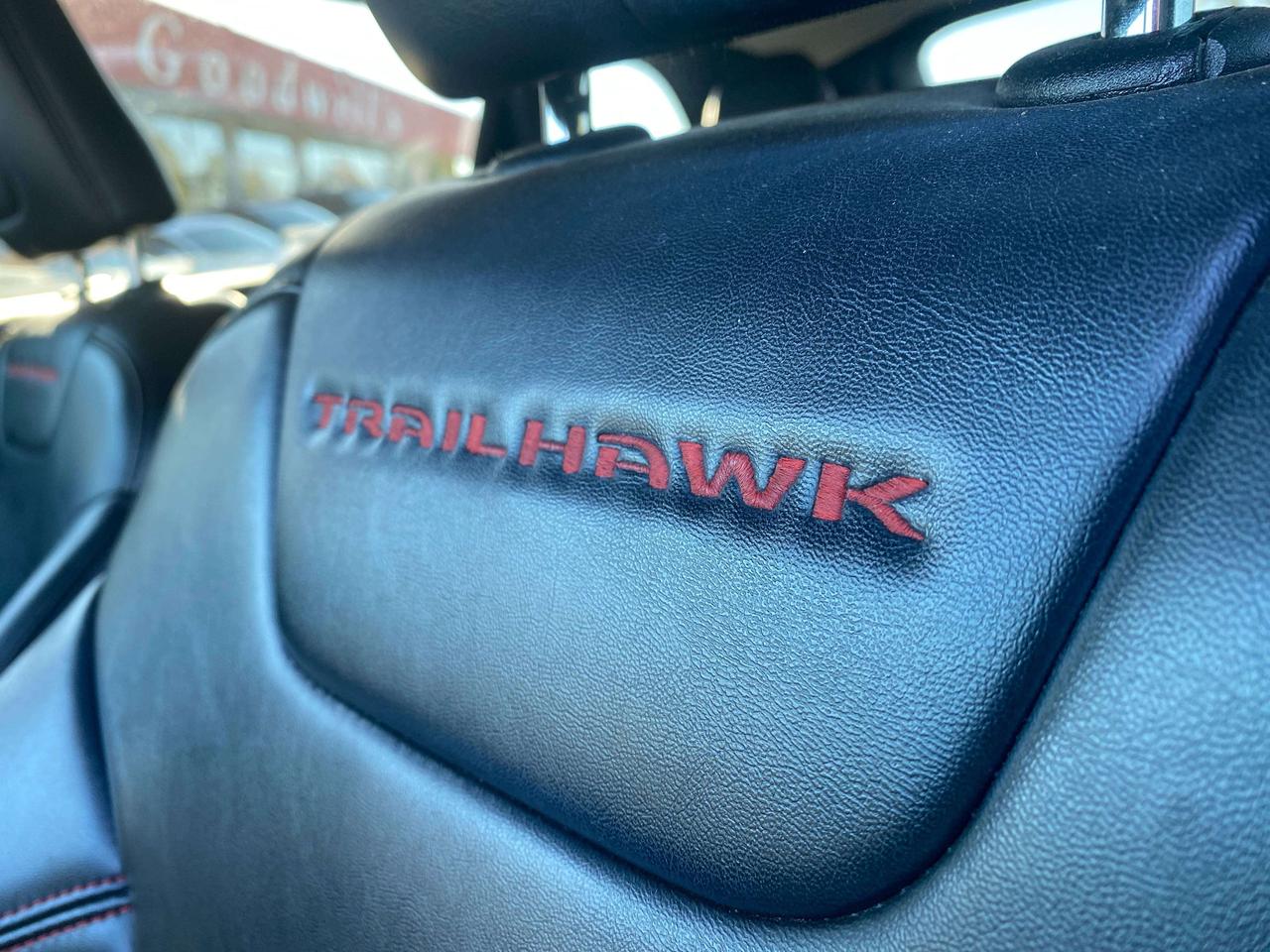 2019 Jeep Cherokee TRAILHAWK, CLEAN CARFAX, LEATHER, REMOTE START! - Photo #16